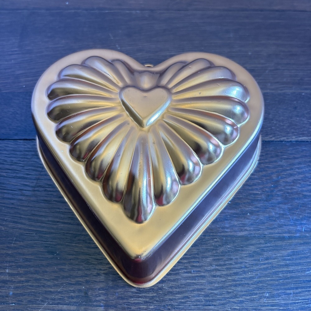 Vtg 1960's Jello Mold 3 1/2 C/Copper Cake Pan/Kitchen Wall Hanging Heart